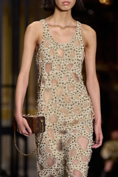 Look 6